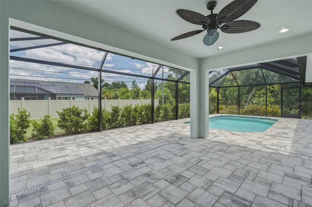 Active With Contract: $459,000 (3 beds, 2 baths, 1685 Square Feet)