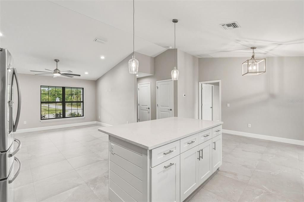 Active With Contract: $459,000 (3 beds, 2 baths, 1685 Square Feet)