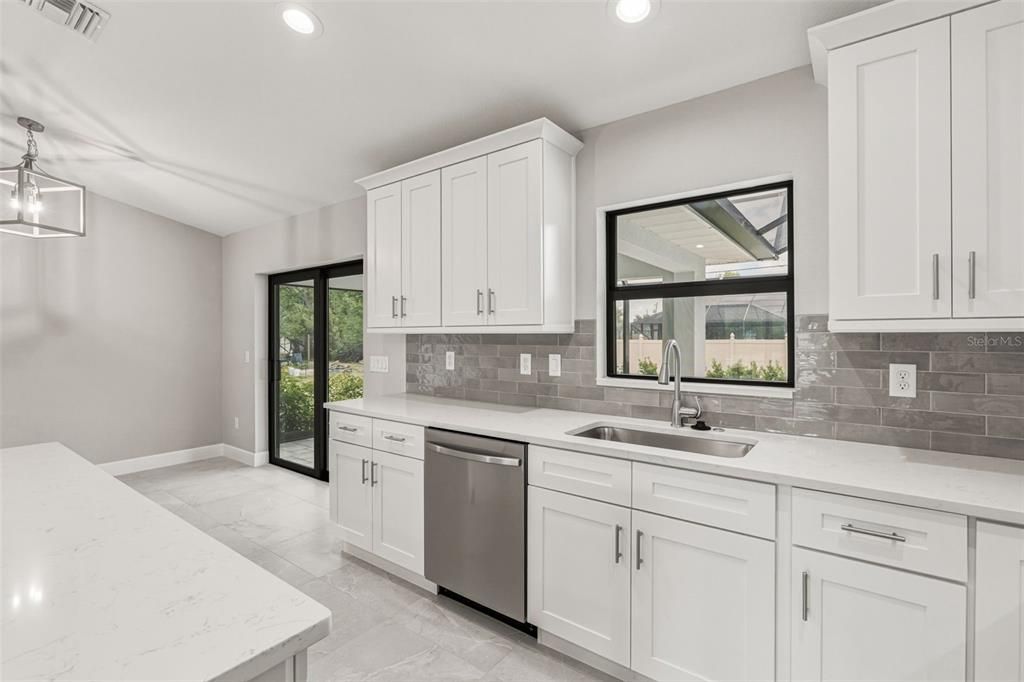 Active With Contract: $459,000 (3 beds, 2 baths, 1685 Square Feet)