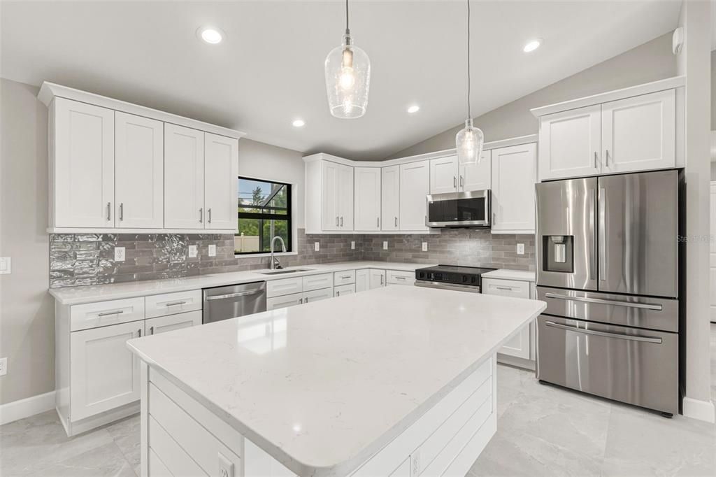 Active With Contract: $459,000 (3 beds, 2 baths, 1685 Square Feet)