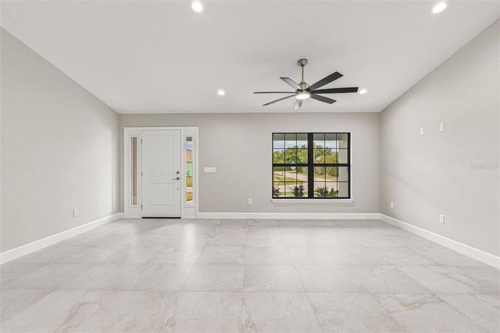 Active With Contract: $459,000 (3 beds, 2 baths, 1685 Square Feet)