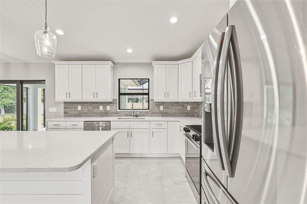 Active With Contract: $459,000 (3 beds, 2 baths, 1685 Square Feet)