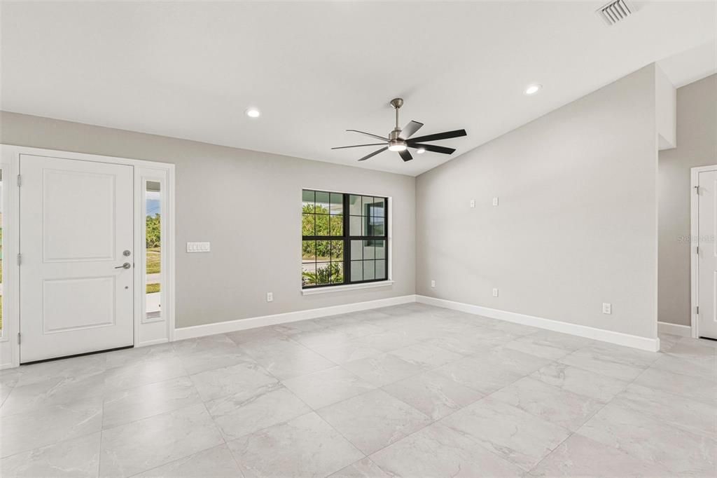 Active With Contract: $459,000 (3 beds, 2 baths, 1685 Square Feet)