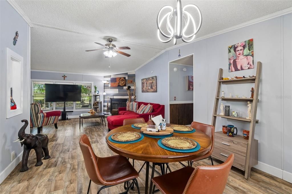 En Venta: $375,000 (4 camas, 2 baños, 1620 Pies cuadrados)