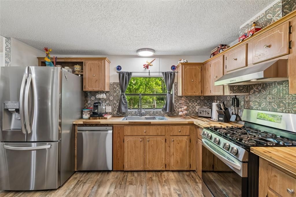 En Venta: $375,000 (4 camas, 2 baños, 1620 Pies cuadrados)