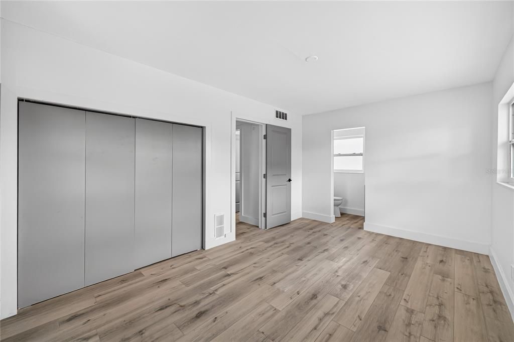 En Renta: $3,449 (3 camas, 2 baños, 1252 Pies cuadrados)