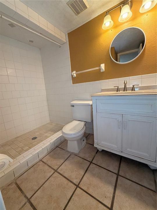For Rent: $1,500 (2 beds, 2 baths, 970 Square Feet)