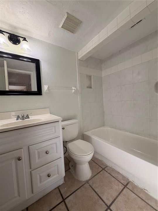 For Rent: $1,500 (2 beds, 2 baths, 970 Square Feet)