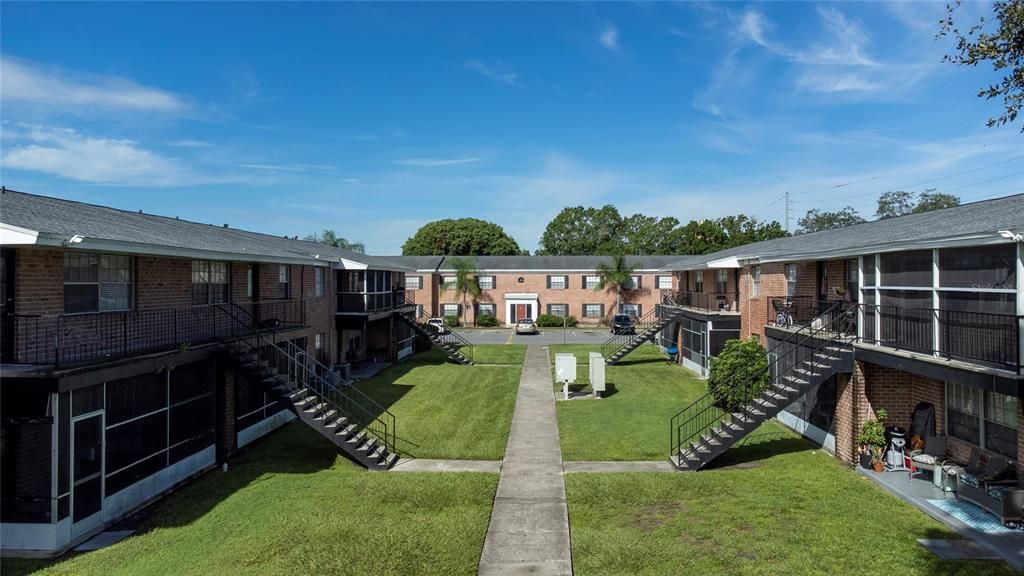 For Rent: $1,500 (2 beds, 2 baths, 970 Square Feet)