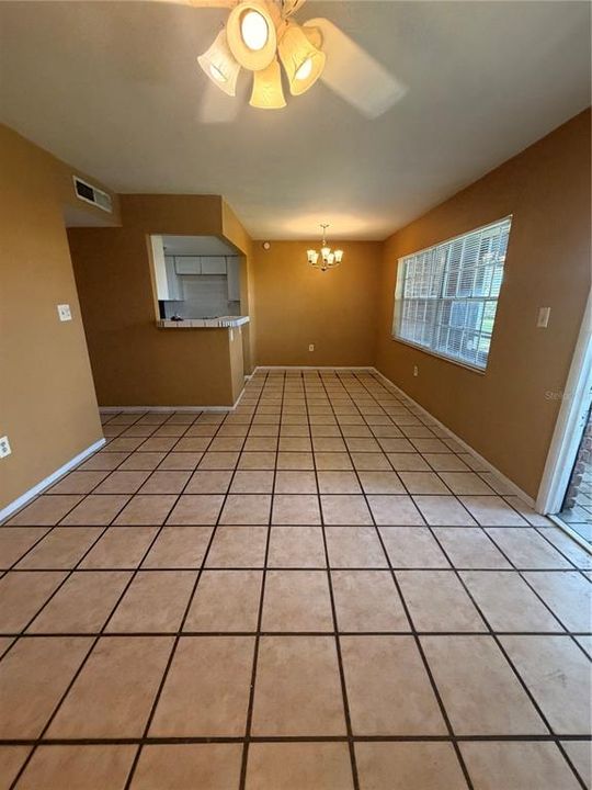 For Rent: $1,500 (2 beds, 2 baths, 970 Square Feet)