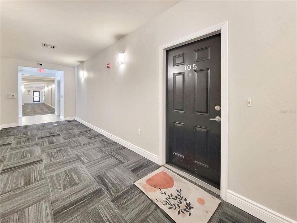 Active With Contract: $350,000 (2 beds, 2 baths, 1040 Square Feet)