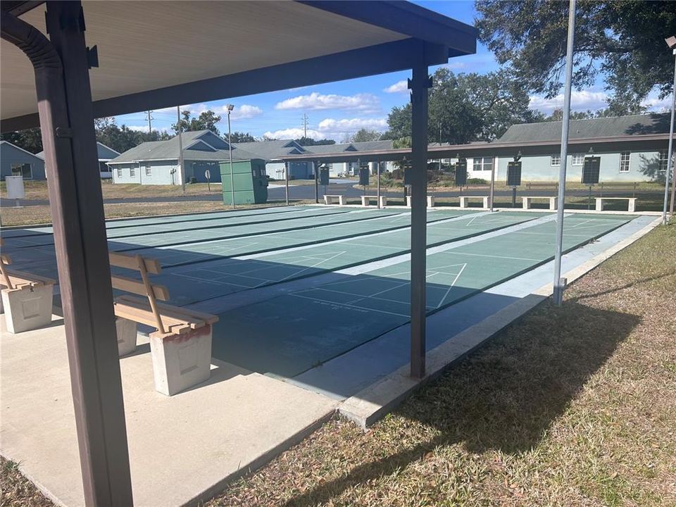 Active With Contract: $1,400 (2 beds, 2 baths, 1094 Square Feet)