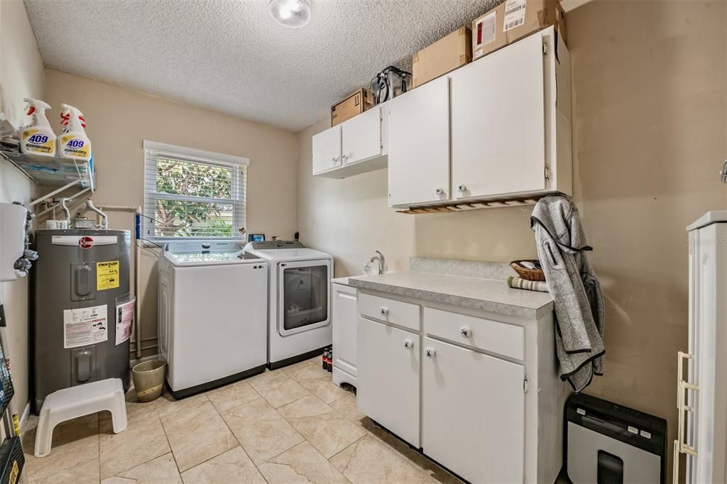 En Venta: $259,900 (2 camas, 2 baños, 1681 Pies cuadrados)