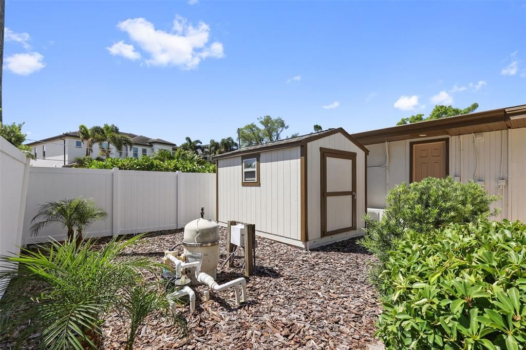 For Sale: $1,300,000 (4 beds, 3 baths, 1958 Square Feet)