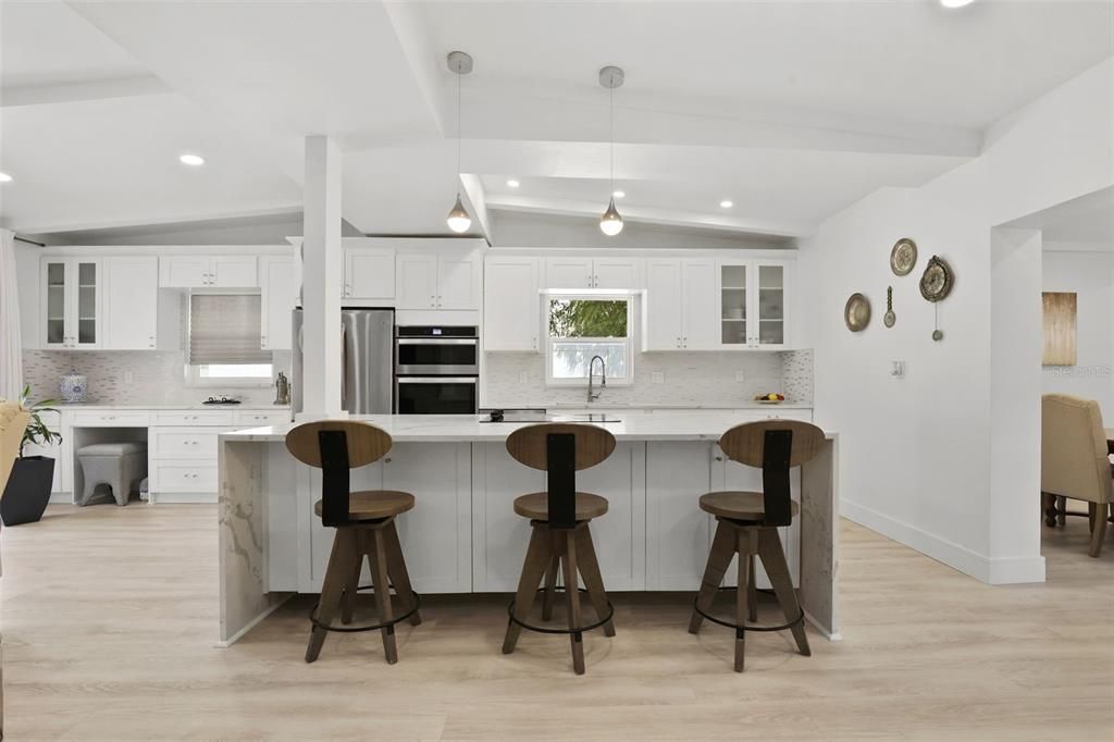 For Sale: $1,300,000 (4 beds, 3 baths, 1958 Square Feet)