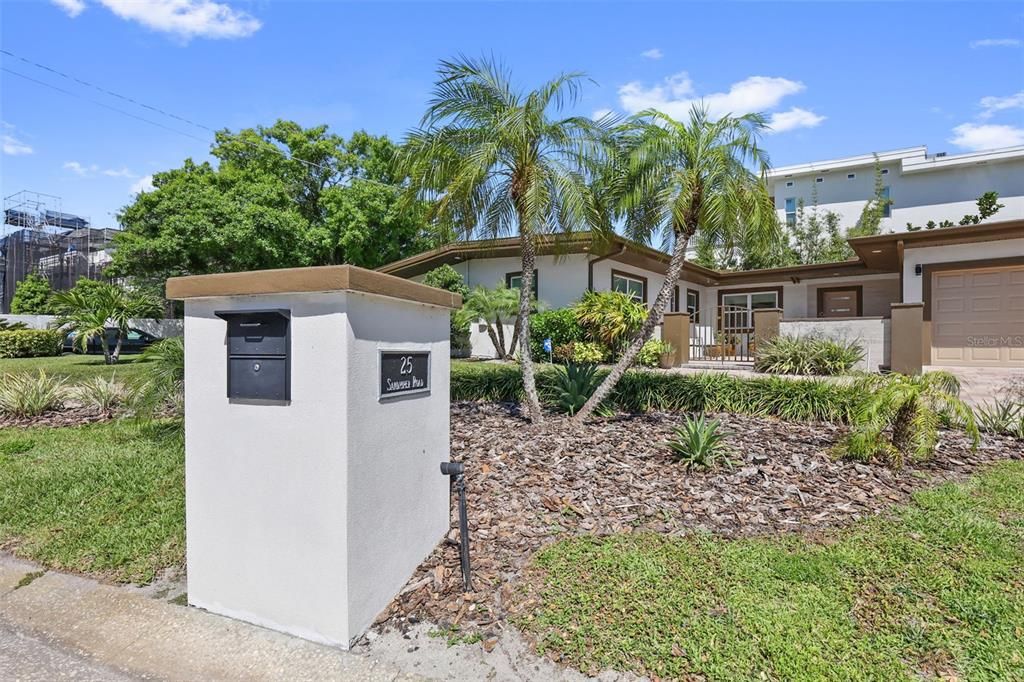 For Sale: $1,300,000 (4 beds, 3 baths, 1958 Square Feet)