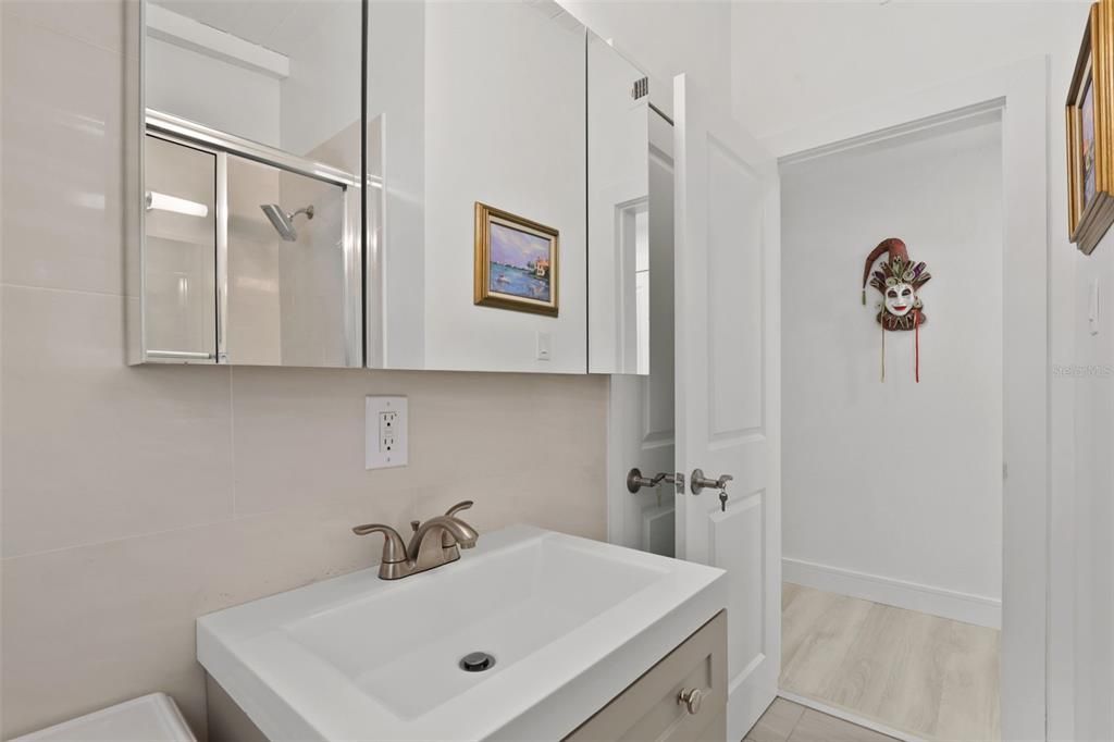 For Sale: $1,300,000 (4 beds, 3 baths, 1958 Square Feet)