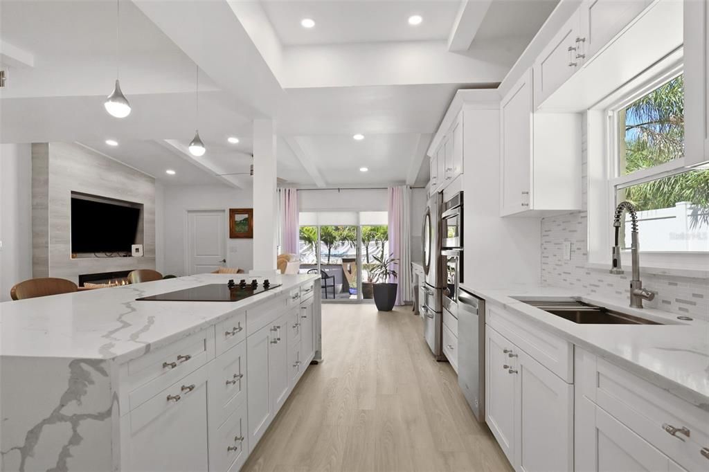 For Sale: $1,300,000 (4 beds, 3 baths, 1958 Square Feet)