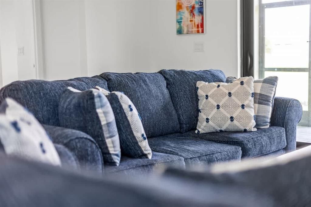 В аренду: $2,450 (4 спален, 3 ванн, 2027 Квадратных фут)
