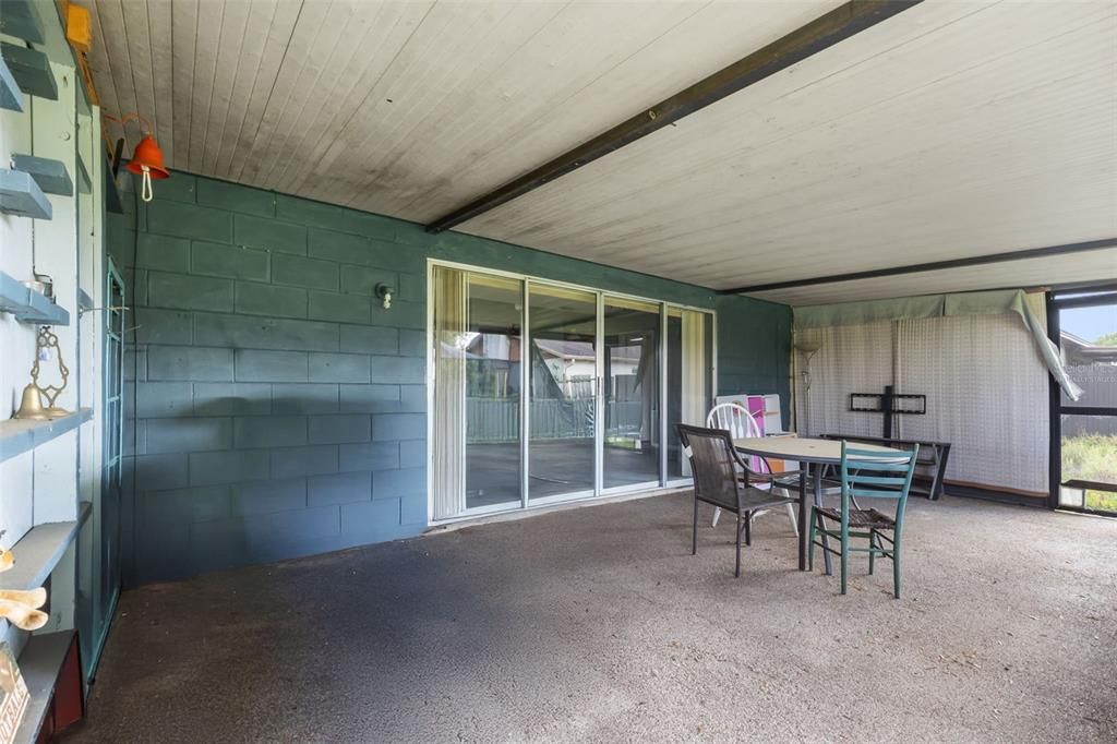 For Sale: $360,000 (3 beds, 2 baths, 1264 Square Feet)