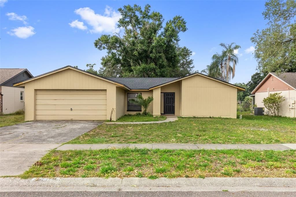 For Sale: $360,000 (3 beds, 2 baths, 1264 Square Feet)