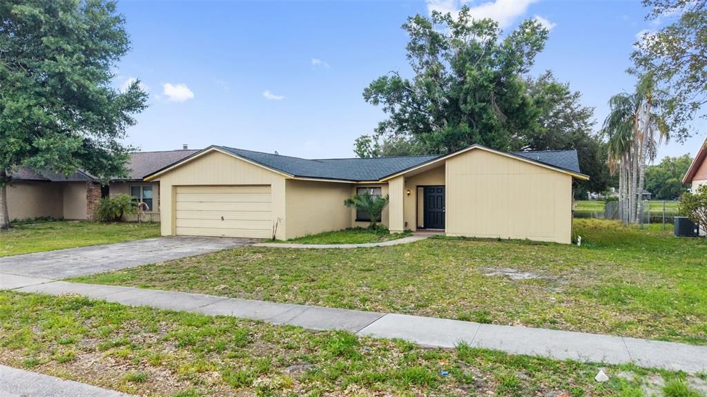 For Sale: $360,000 (3 beds, 2 baths, 1264 Square Feet)
