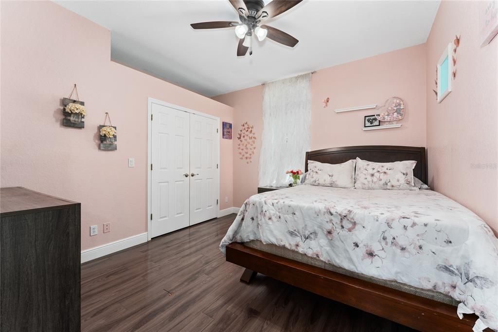 For Sale: $719,900 (4 beds, 3 baths, 2598 Square Feet)