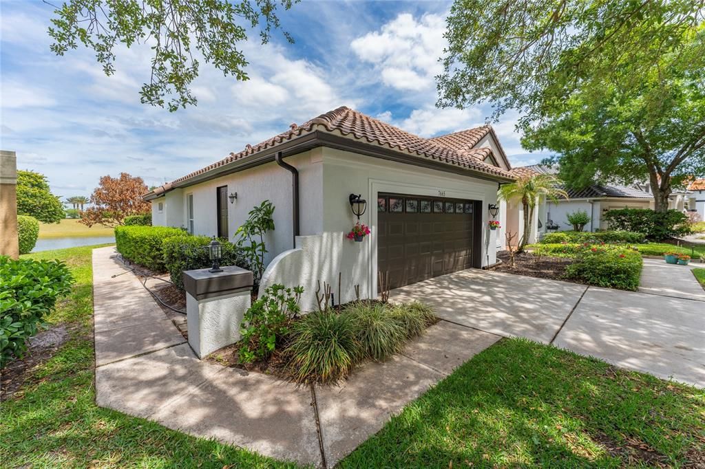 For Sale: $719,900 (4 beds, 3 baths, 2598 Square Feet)