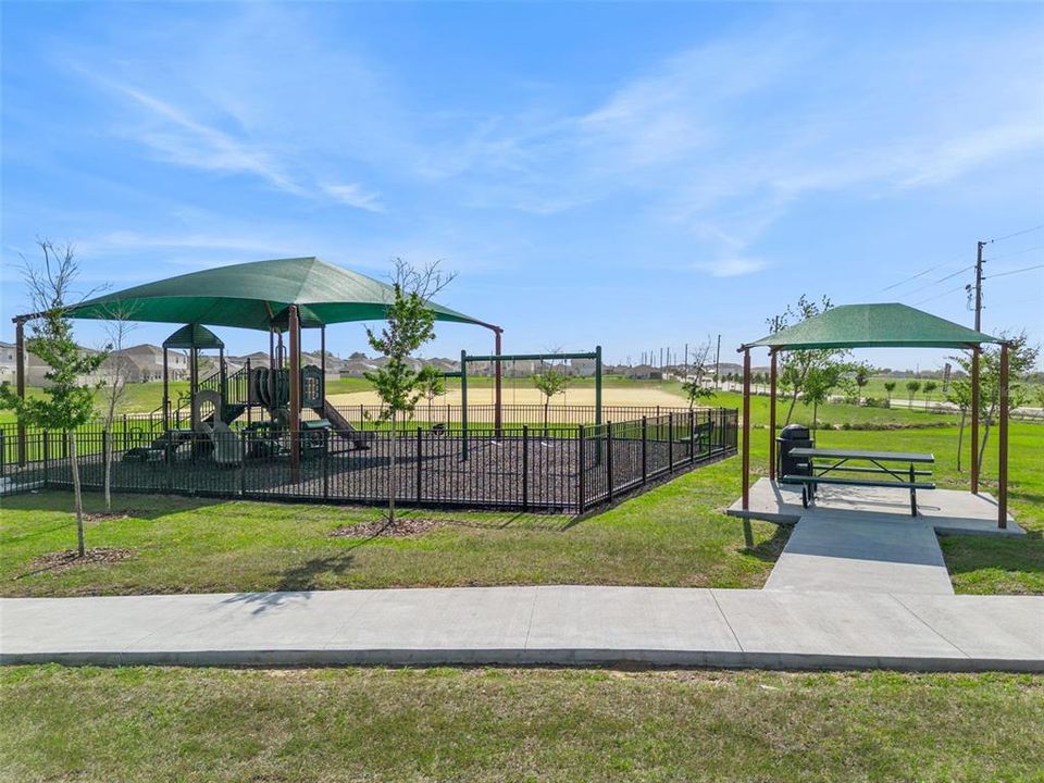 For Sale: $289,500 (3 beds, 2 baths, 1615 Square Feet)