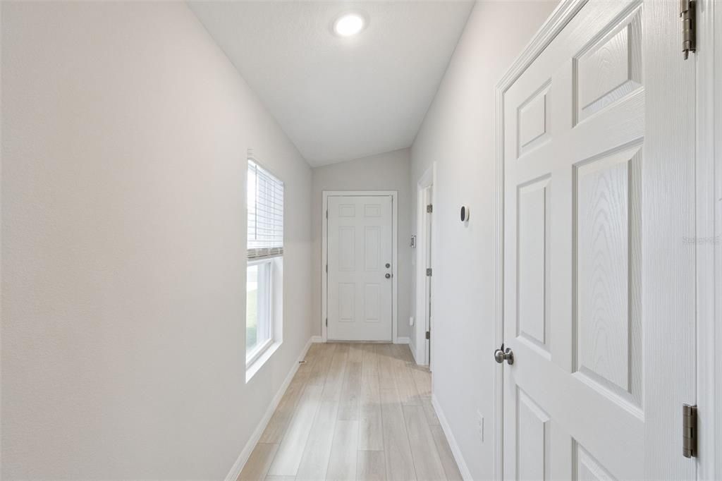 For Sale: $289,500 (3 beds, 2 baths, 1615 Square Feet)