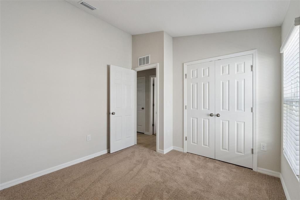 For Sale: $289,500 (3 beds, 2 baths, 1615 Square Feet)