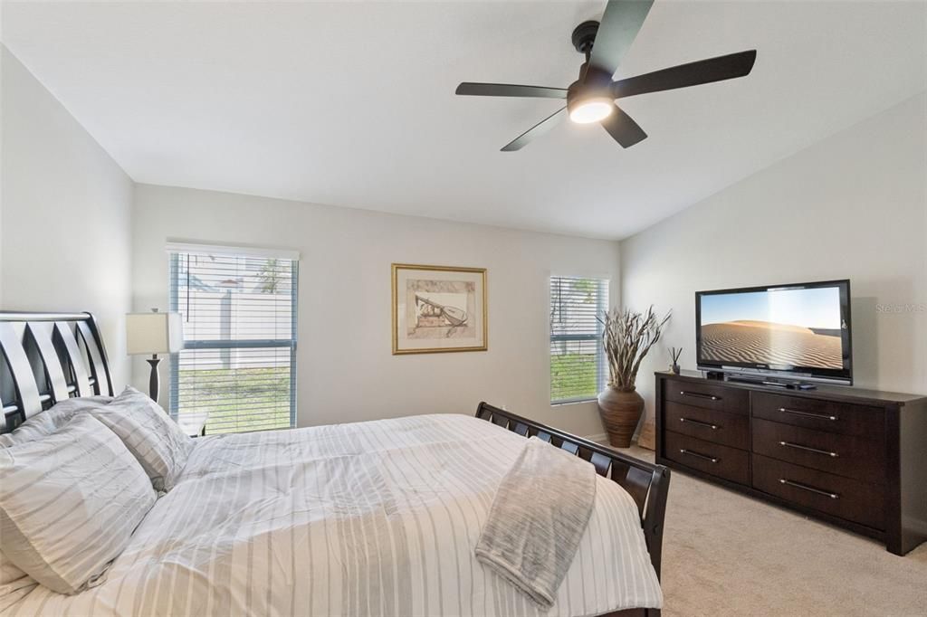 For Sale: $289,500 (3 beds, 2 baths, 1615 Square Feet)