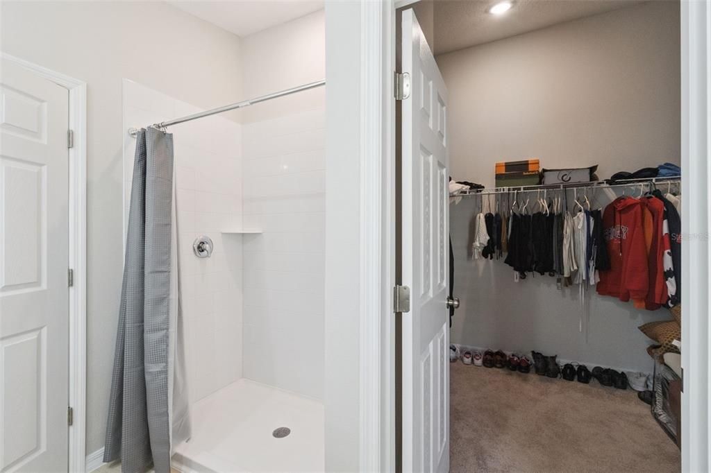 For Sale: $289,500 (3 beds, 2 baths, 1615 Square Feet)