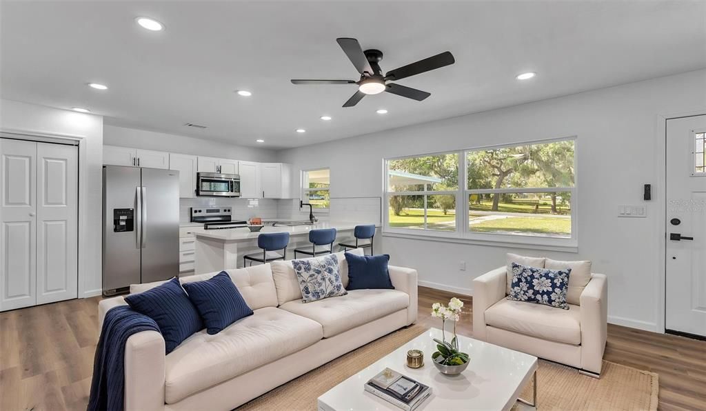 Activo con contrato: $249,900 (3 camas, 2 baños, 1350 Pies cuadrados)