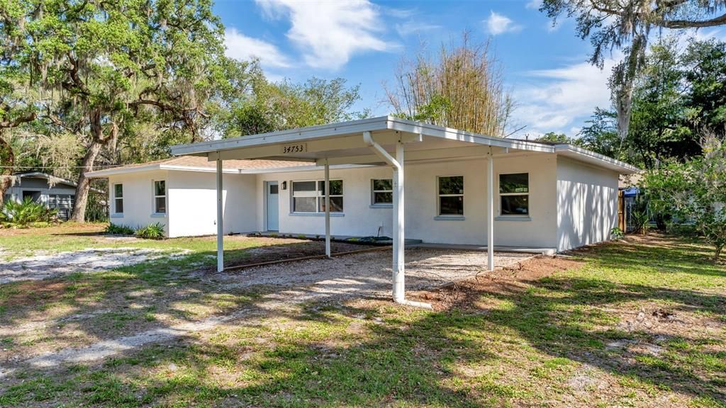 Activo con contrato: $249,900 (3 camas, 2 baños, 1350 Pies cuadrados)