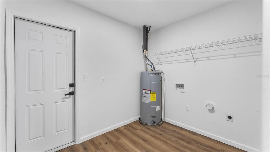 Activo con contrato: $249,900 (3 camas, 2 baños, 1350 Pies cuadrados)