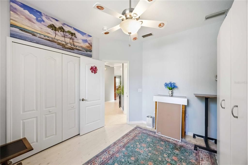 Activo con contrato: $419,000 (3 camas, 2 baños, 1660 Pies cuadrados)