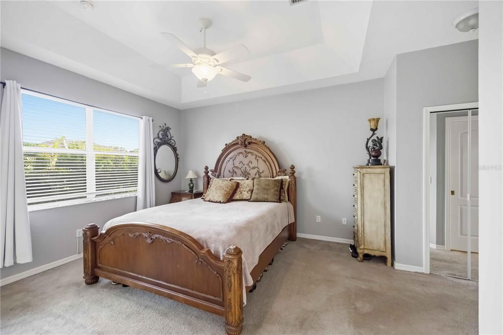 Activo con contrato: $419,000 (3 camas, 2 baños, 1660 Pies cuadrados)