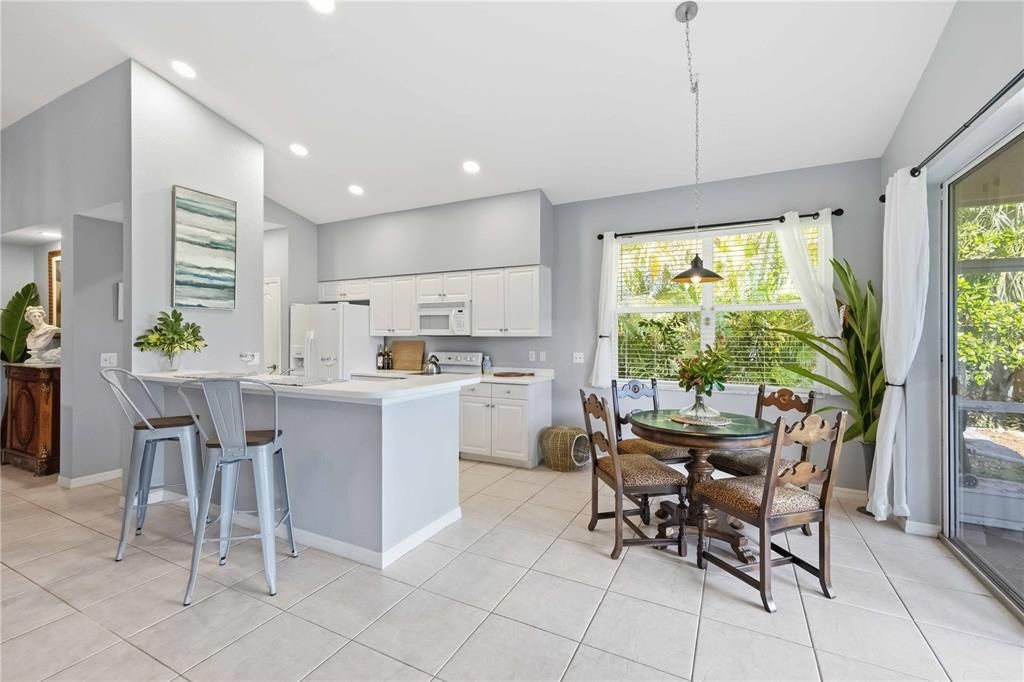 Activo con contrato: $419,000 (3 camas, 2 baños, 1660 Pies cuadrados)
