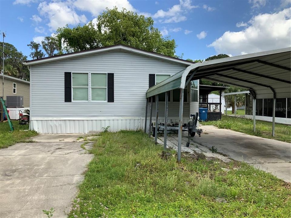 For Sale: $190,000 (2 beds, 2 baths, 1294 Square Feet)