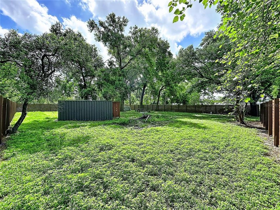 На продажу: $89,900 (0.30 acres)