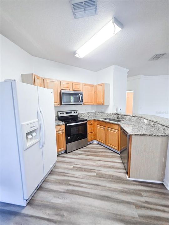 For Sale: $187,000 (2 beds, 2 baths, 1368 Square Feet)