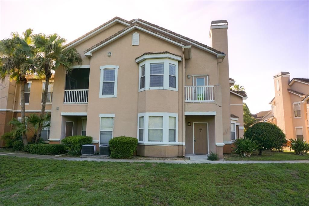 For Sale: $187,000 (2 beds, 2 baths, 1368 Square Feet)