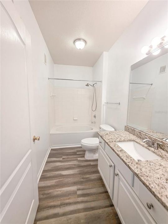 For Sale: $187,000 (2 beds, 2 baths, 1368 Square Feet)