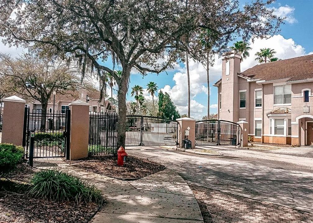 For Sale: $187,000 (2 beds, 2 baths, 1368 Square Feet)