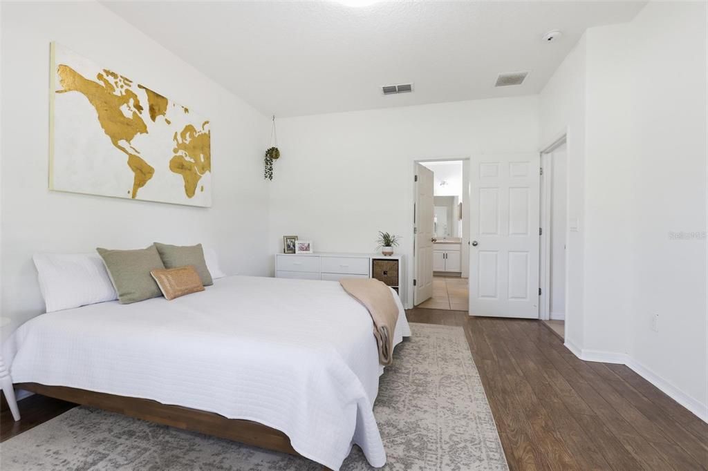 Active With Contract: $405,000 (4 beds, 2 baths, 2261 Square Feet)