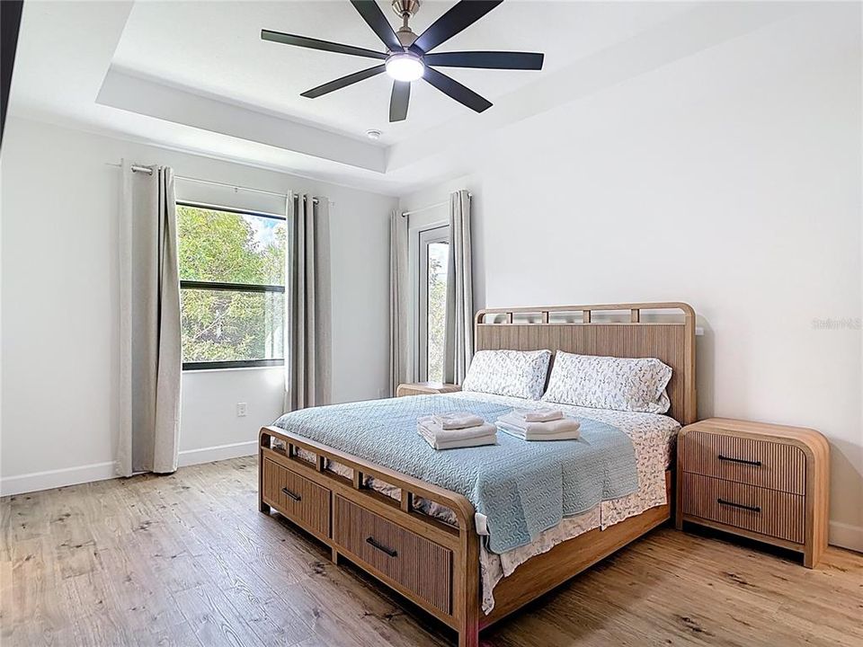 В аренду: $1,990 (2 спален, 2 ванн, 1556 Квадратных фут)