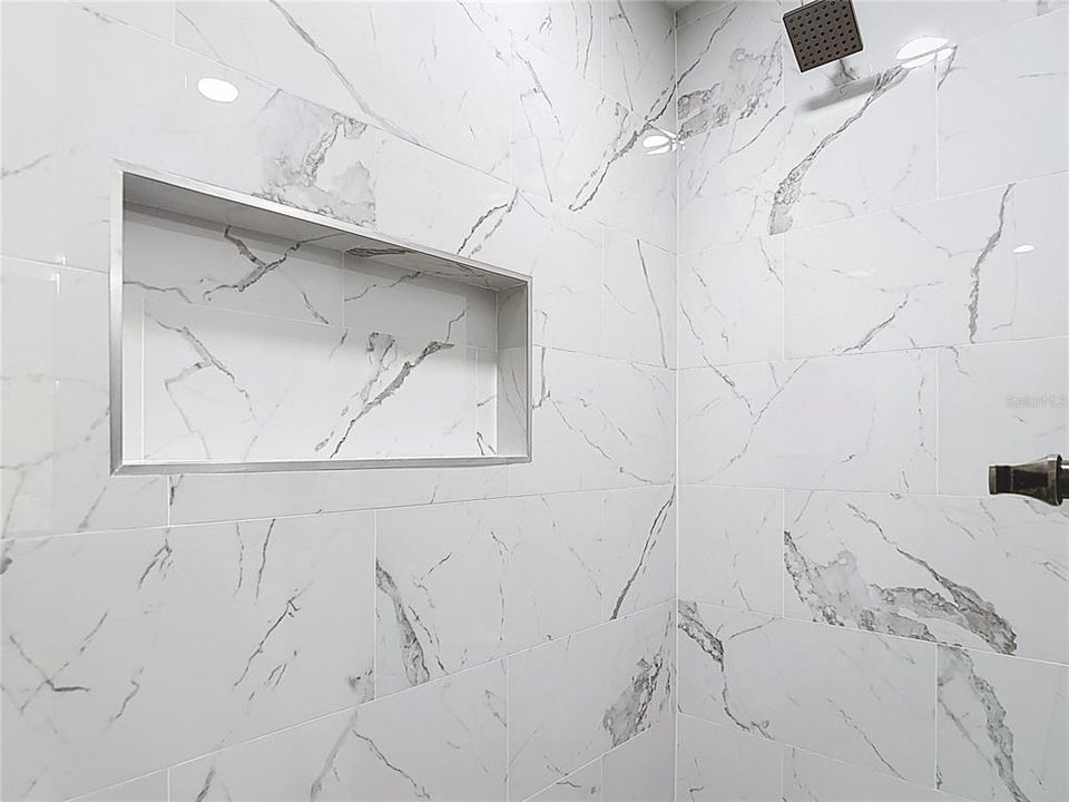 В аренду: $1,990 (2 спален, 2 ванн, 1556 Квадратных фут)
