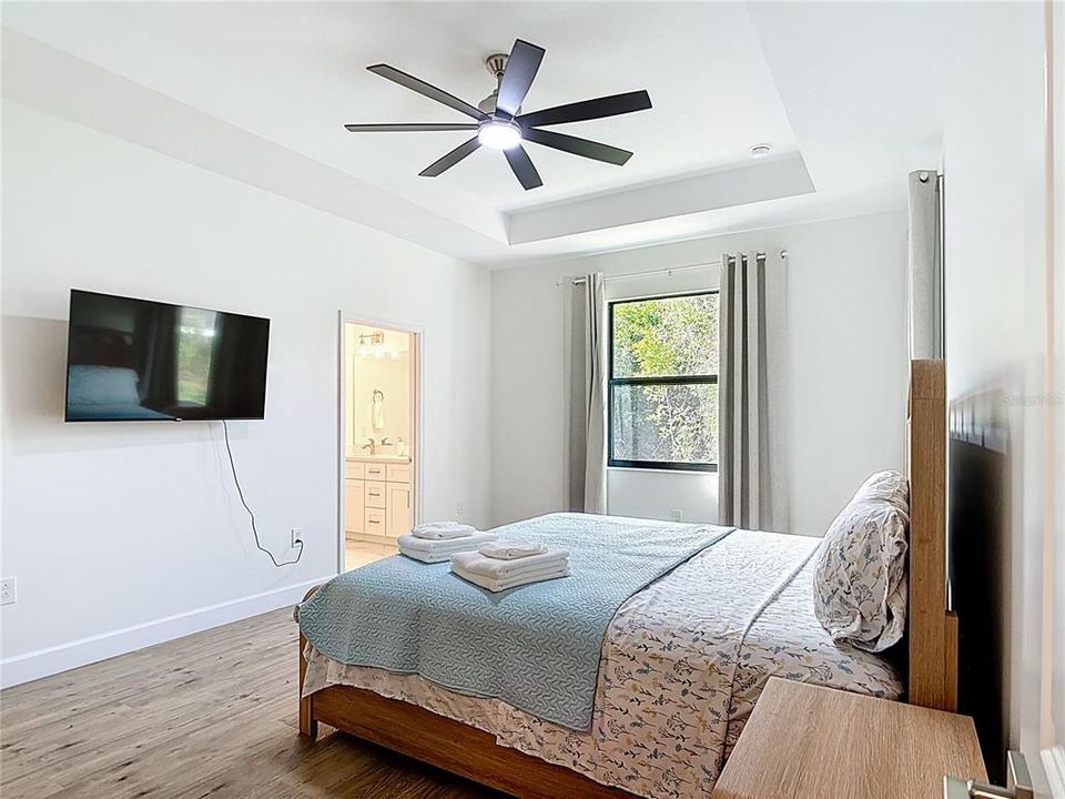 В аренду: $1,990 (2 спален, 2 ванн, 1556 Квадратных фут)