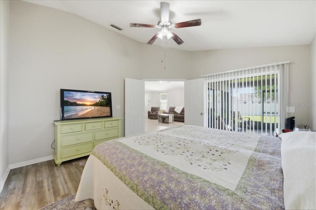 Active With Contract: $350,000 (3 beds, 2 baths, 1710 Square Feet)